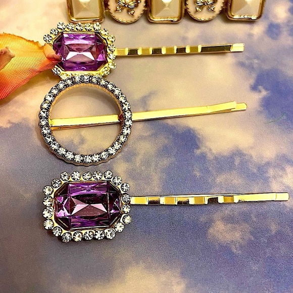Ladies Six Piece Hair Accessories Clips in Retro Antique Style Purple & Gold. - Picture 3 of 3